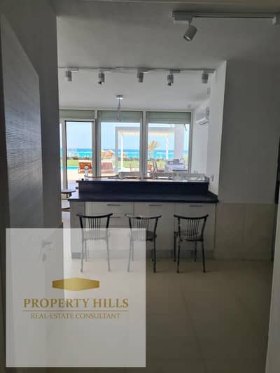فيلا sea view متشطبه بالتكيفات بأميز لوكيشن بجوار لافيستا و اقل سعر في الماركت بالتقسيط على 7 سنين