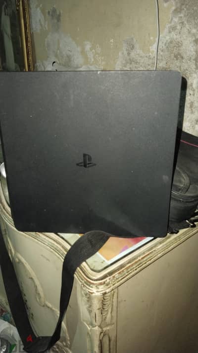 PlayStation 4 Console Slim 500GB - Used