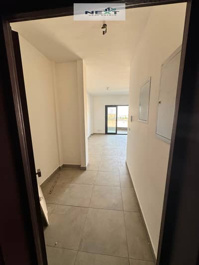 Apartment for rent in the most prestigious phase of Madinaty in Privado, with a prime location. The apartment is 150 square meters, with 3 bedrooms an