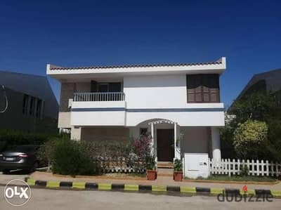Available only starting from Friday, September 11... directly from the owner, a premium furnished villa for rent in Diamond Beach Village, North Coast, consisting of 5 rooms and 4 bathrooms. Weekly rental is preferred from Friday to Friday.
