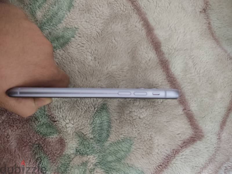 Apple - iPhone 11 4
