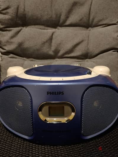 radio , CD player audio and aux