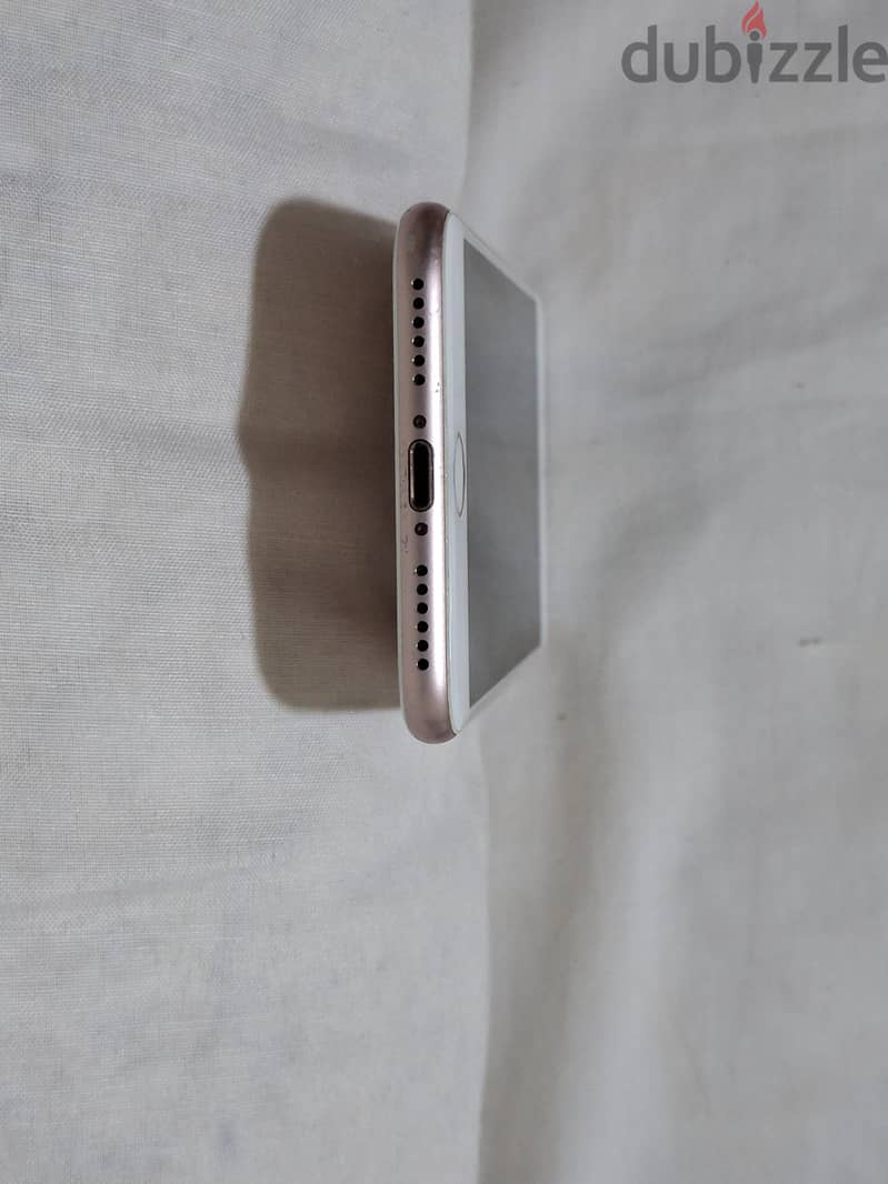 Apple - iPhone 7 2