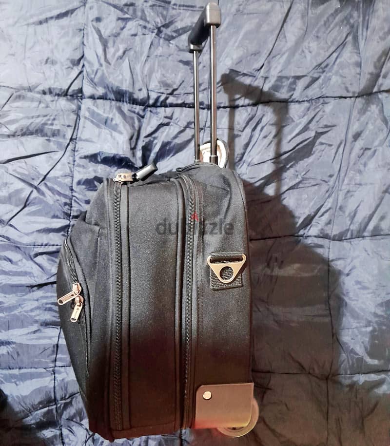 Delsey Paris Plus 2 Wheels Boardcase 17.3 4
