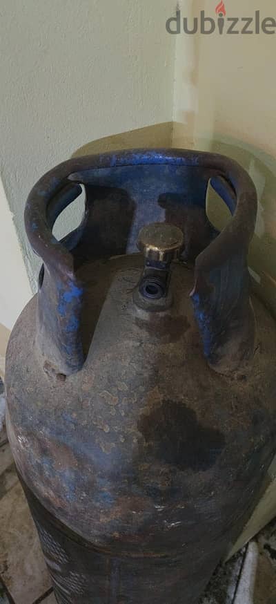 أنبوبة مطعم كبيره