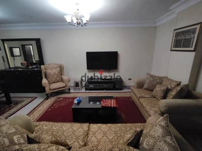Furnished apartment with 3 air-conditioned rooms on the first floor in the eighth district. Near the Suez Road.