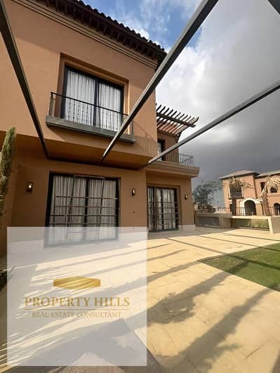 Due to necessity, I am selling this villa in a prime location in Sheikh Zayed, near Hyper 1.