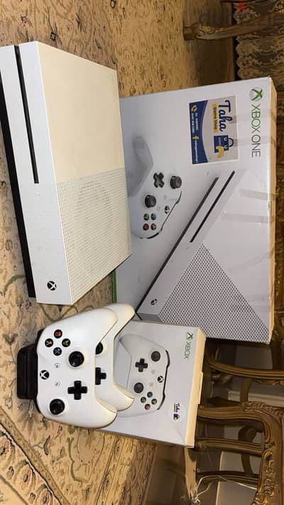 XBOX ONE S 1TB