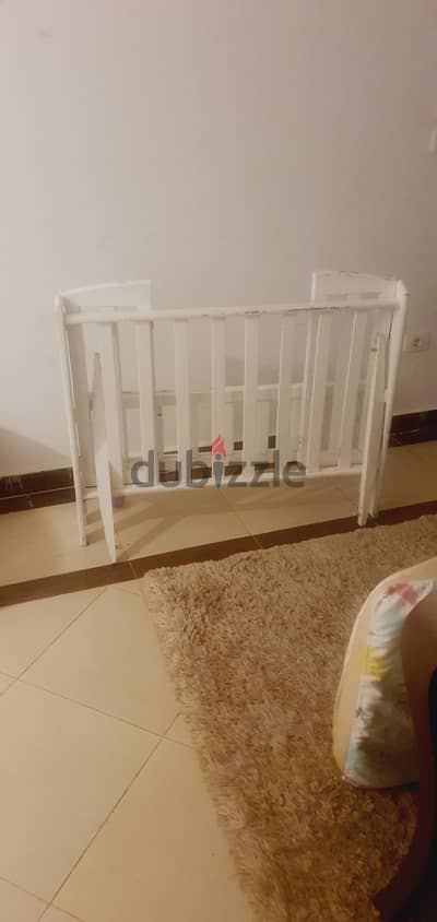 سرير أطفال