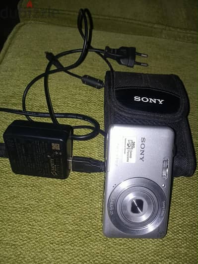 Sony cybershot DCS W710