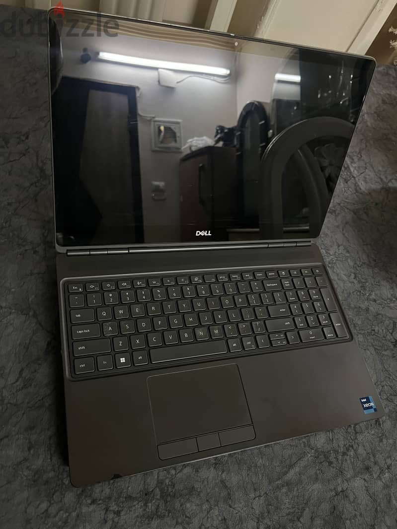 LAPTOP DELL 1