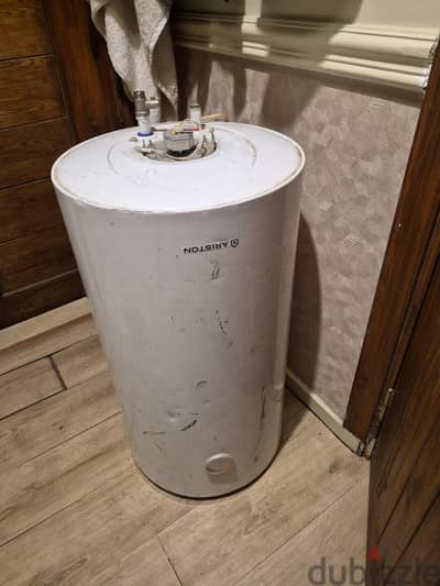 سخان آريستون إيطالي ١٠٠ لتر - Ariston PRO R 100 V