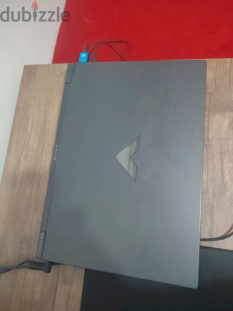 HP Victus 2