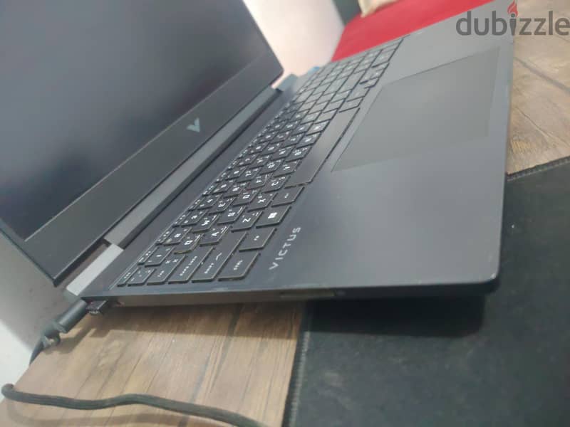 HP Victus 5
