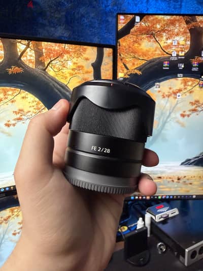 Sony FE 28mm f2 E-mount
