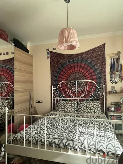 Bed ikea
