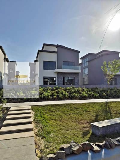 Independent villa for sale immediate delivery in the Fifth Settlement near Mivida and Hyde Park with a down payment of 11% and installments for up to 10 years