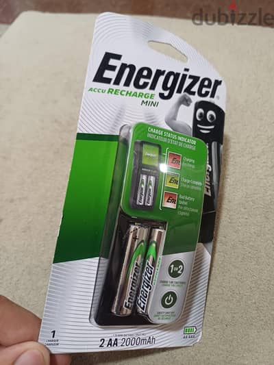 شاحن Energizer مع بطاريتين AA ياباني متبرشم