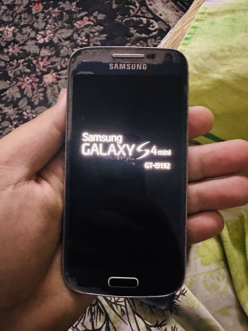 Samsung S4 mini 4