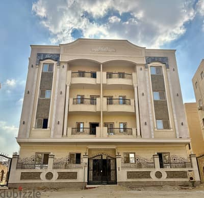 فرصة مميزة بالأندلس، شقة ١٧٥م² خلف الجامعة الأمريكية