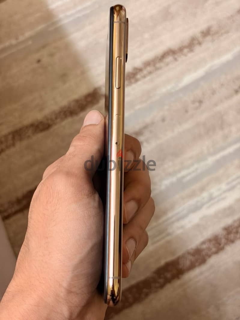 Apple - iPhone XS Max 1