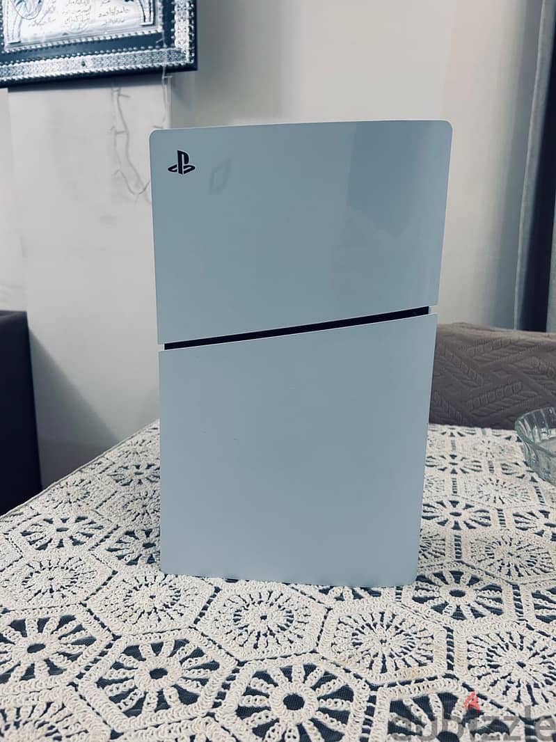 Play station 5 slim 3