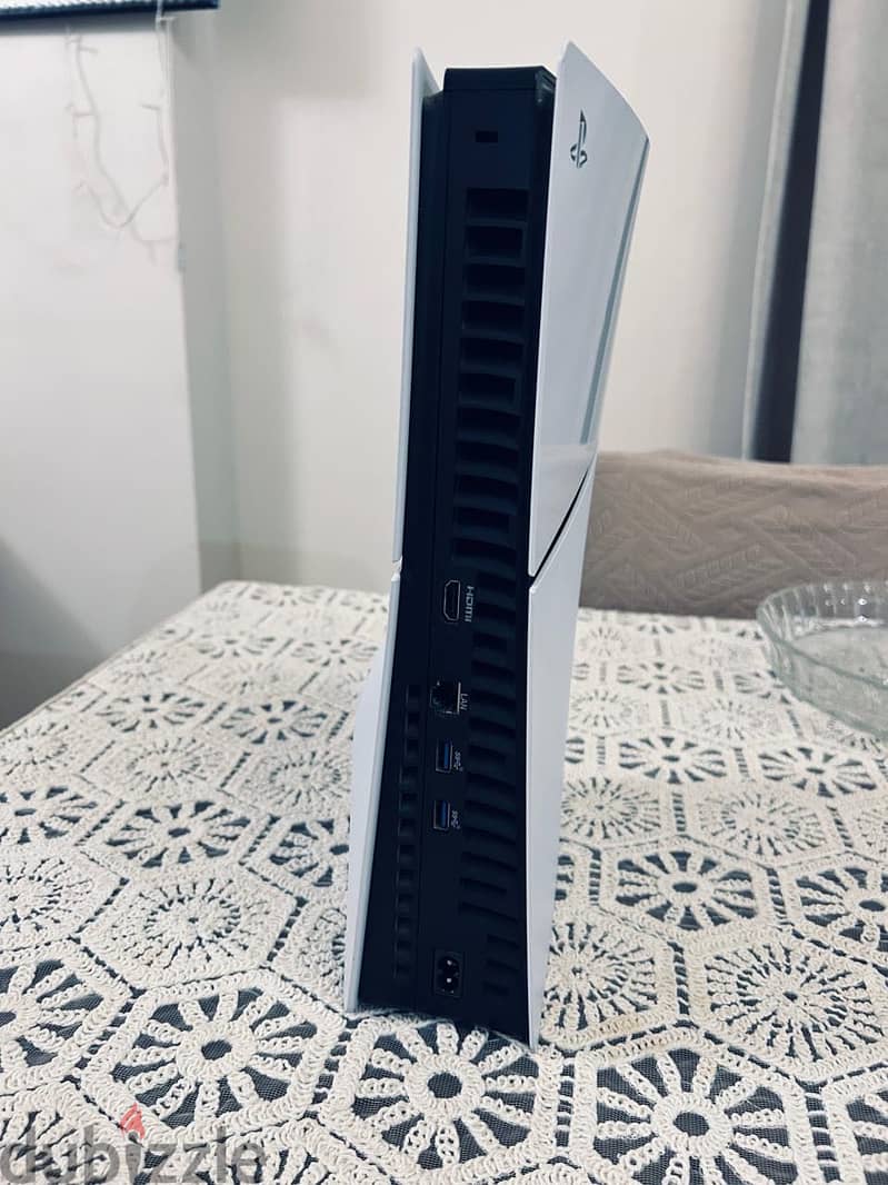 Play station 5 slim 5