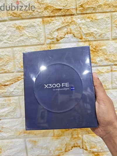 Vivo X300 FE 256 giga 12 ram ضمان محلي جديد