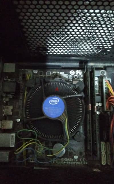 بندل جيل رابع ممتازة للبيع: B85 + i5 4590 + 8GB RAM DDR3