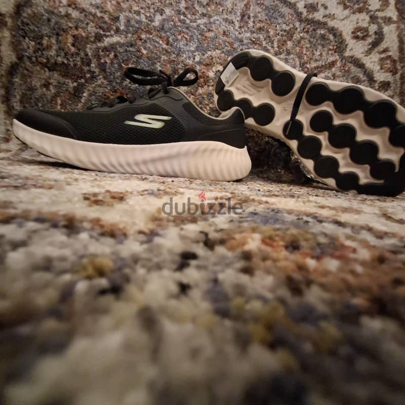 Original Skechers GO RUN NOW 3
