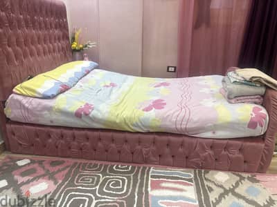 عددٍ اتنين سرير كابوتنيه