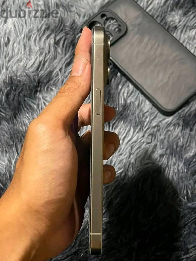 Apple - iPhone 15 Pro Max 4