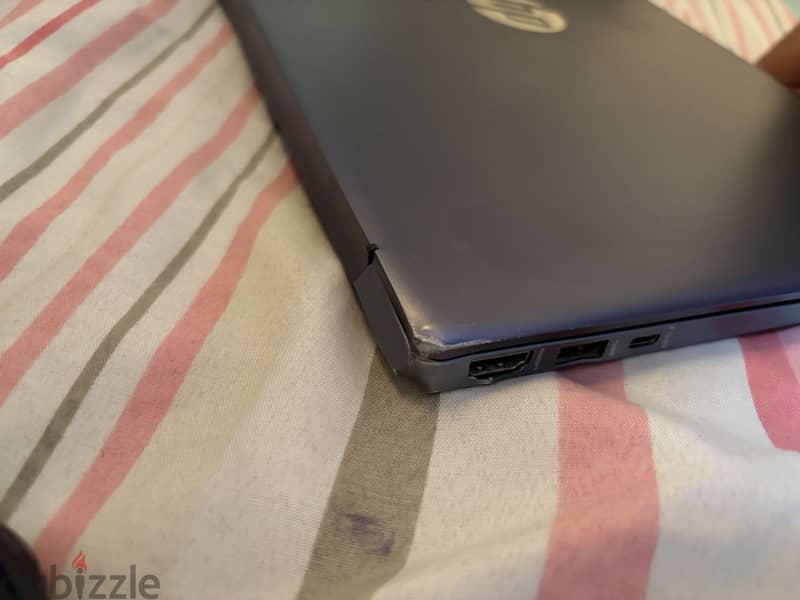 HP PAVILLION I7 11th gen touchscreen 8