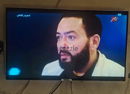 شاشه ٤٣ بوصه عاديه بالريموت الاصلي حاله ممتازه جدا جدا جدا جدا