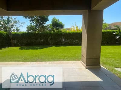 For rent: 274 sqm apartment with a large garden, fully furnished and air-conditioned, located in the Palm Parks compound, 6th of October City.