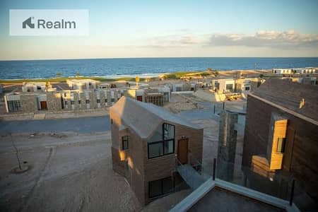 بيت بموقع مميز جدا واطلالة مفتوحة في سوما  باي