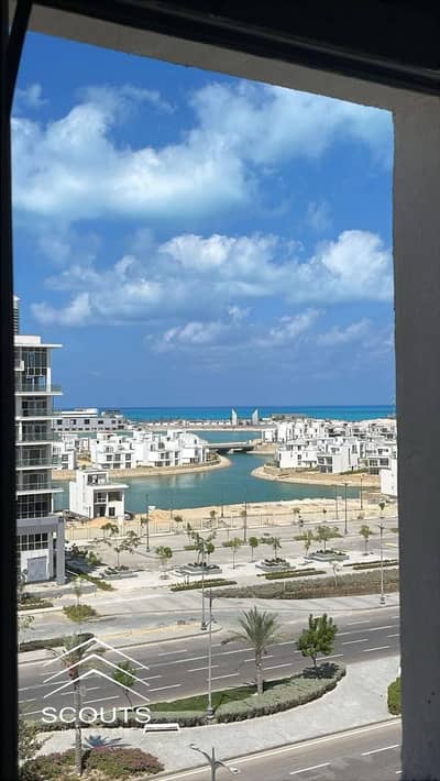 استلم فوري شقه للبيع دبل فيو علي اللاجون والبحر تشطيب كامل High-End عائد استثماري مميز قريب من الجامعات لوكيشن بحري قرب مراسي وهاسيندا