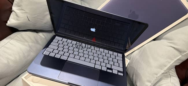 MacBook Neo 2026 Arabic Keyboard 8 ram , 256g , Battery 100% , Blue
