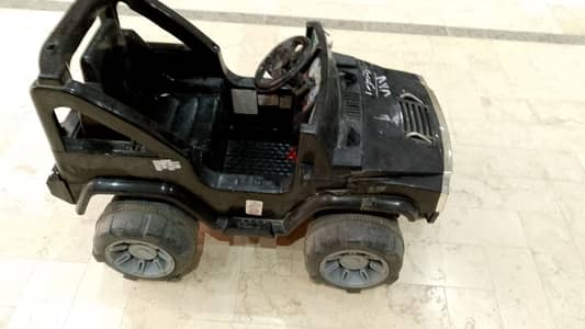 سيارة أطفال كهربائية Jeep