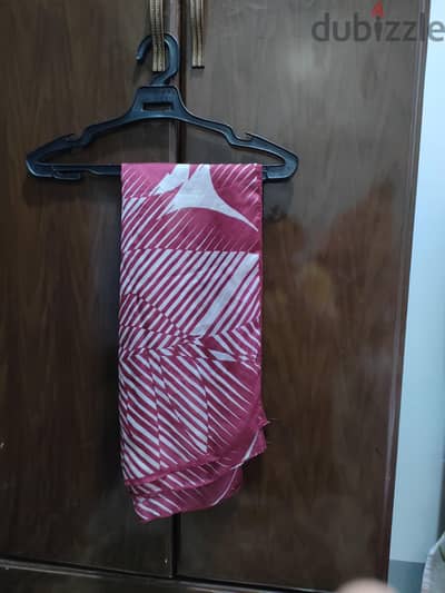 Scarf Red & White