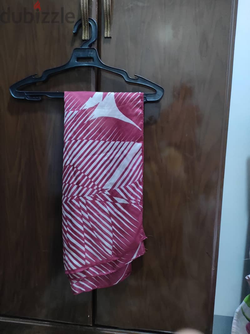 Scarf Red & White 1