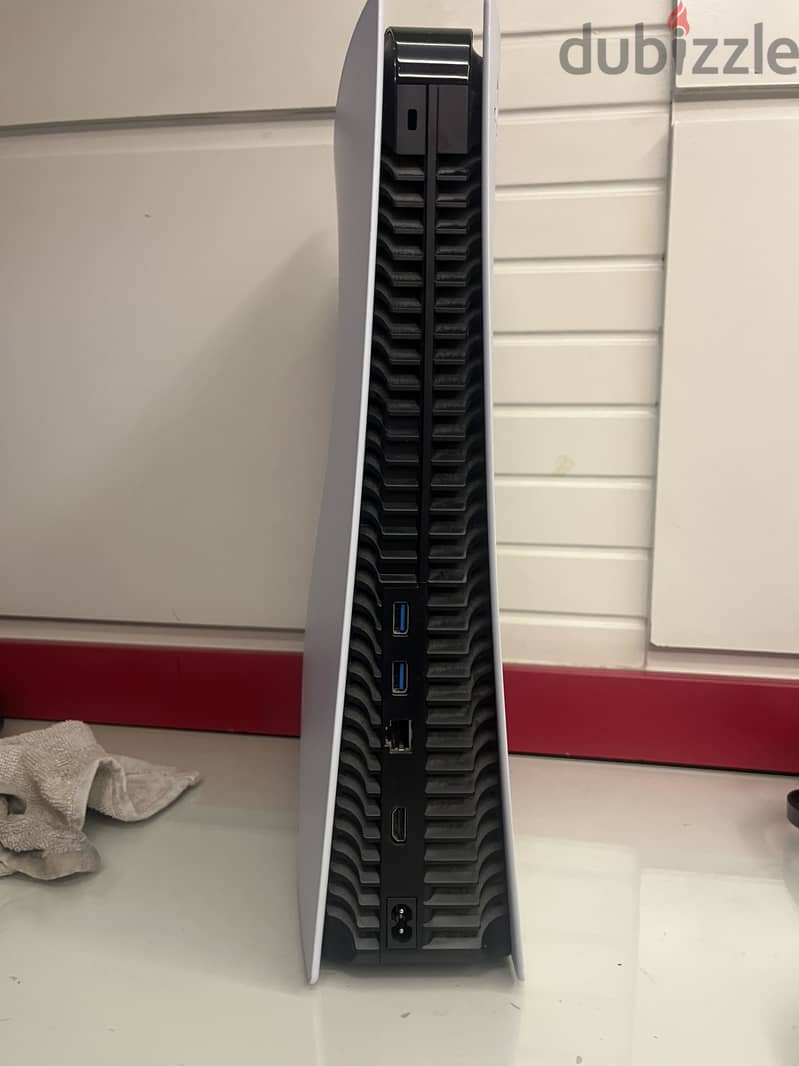 PS5 Disc Edition  + Original Controller | Excellent Condition. 4