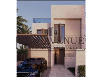 Twin house First Row Facing the Marina Prime in SouthMed S2 Premium Location Flexible 12-Year Payment Plan