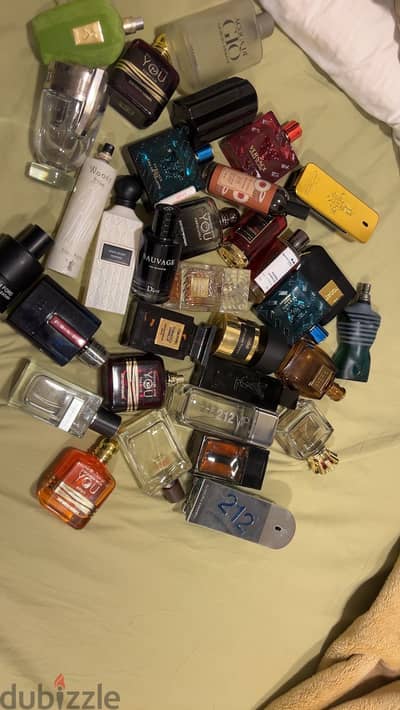 ( Many kinds of perfume )