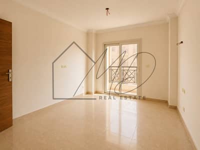 شقة للإيجار السكني في سموحة 150م