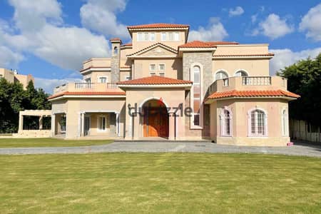 Furnished villa for rent, 2220 sq m land + 1200 sq m buildings, King Mariout - steps from the lake