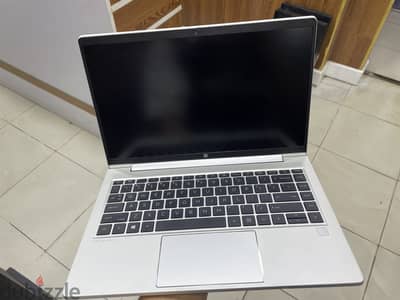 HP EliteBook 845 G9 AMD Ryzen 7 PRO 6850U AMD Radeon 680M Graphics لاب