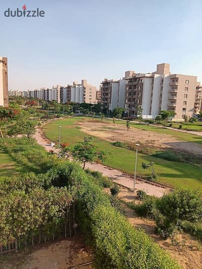 Apartment for rent 170 meters wide garden view in Compound Wessal