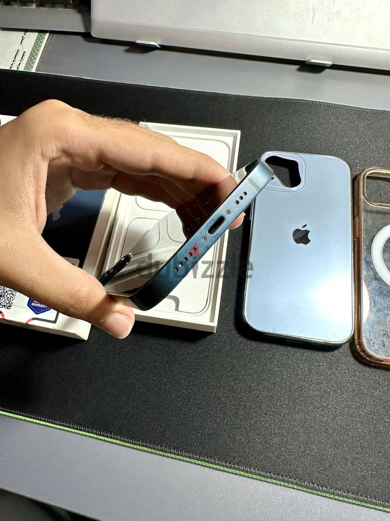 Apple - iPhone 13 7