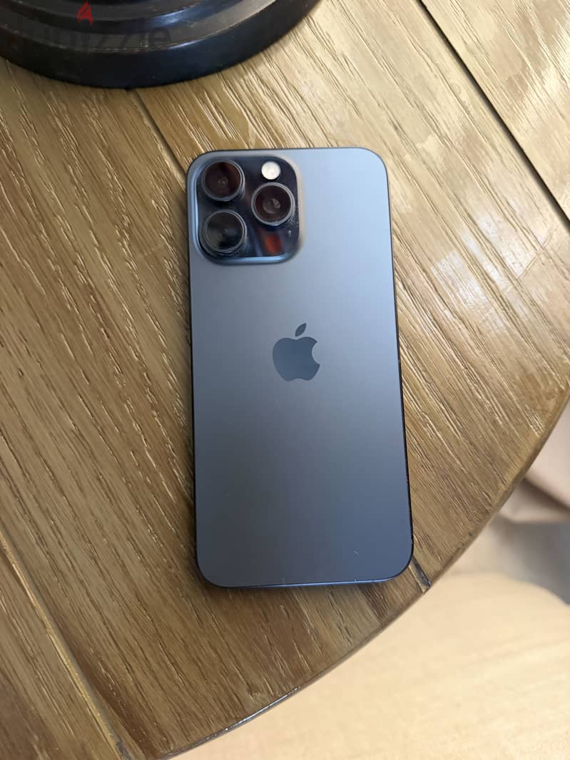Apple - iPhone 15 Pro Max 1